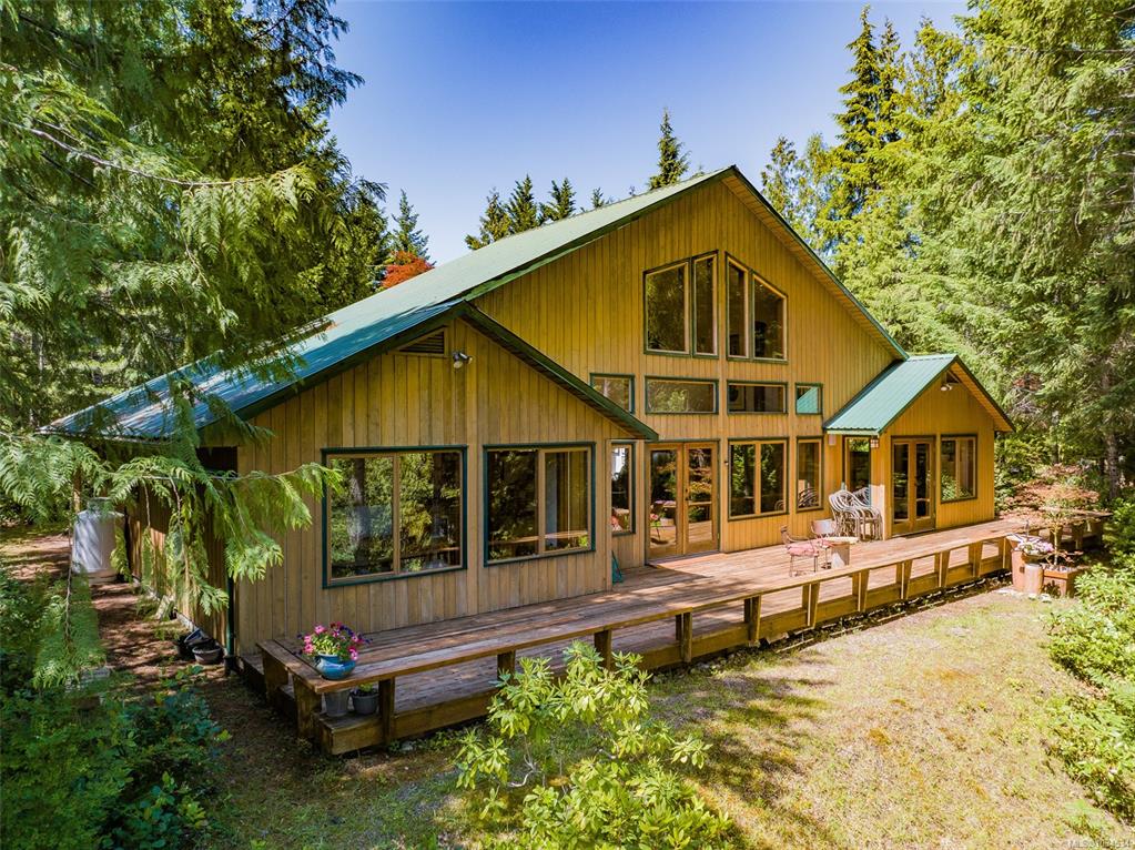 1055 Spider Lake Rd, 1034534, BC,