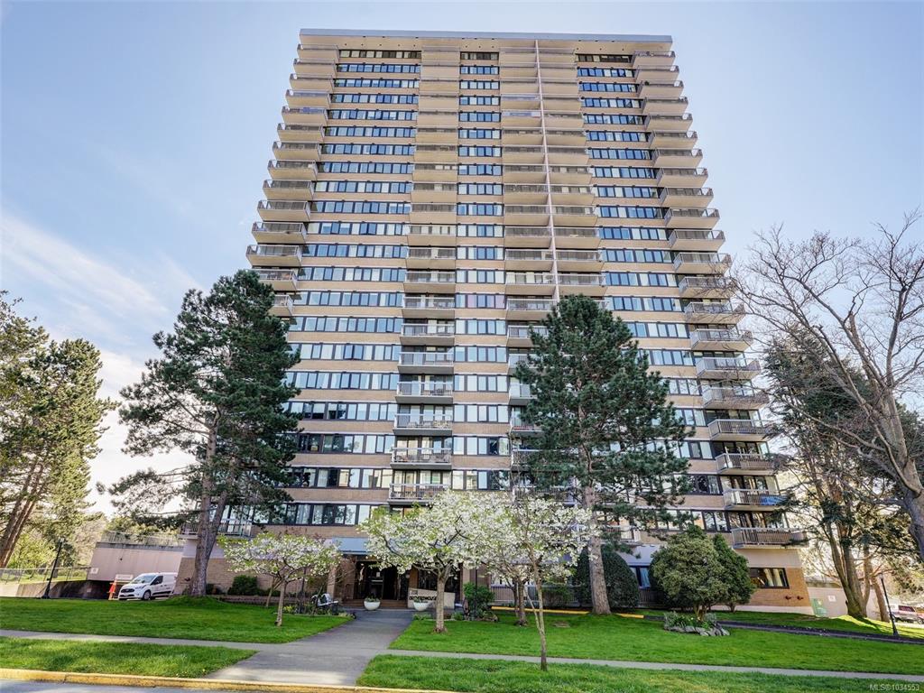 Second View of 647 Michigan St, Orchard House, Victoria, BC, V8V 1S9