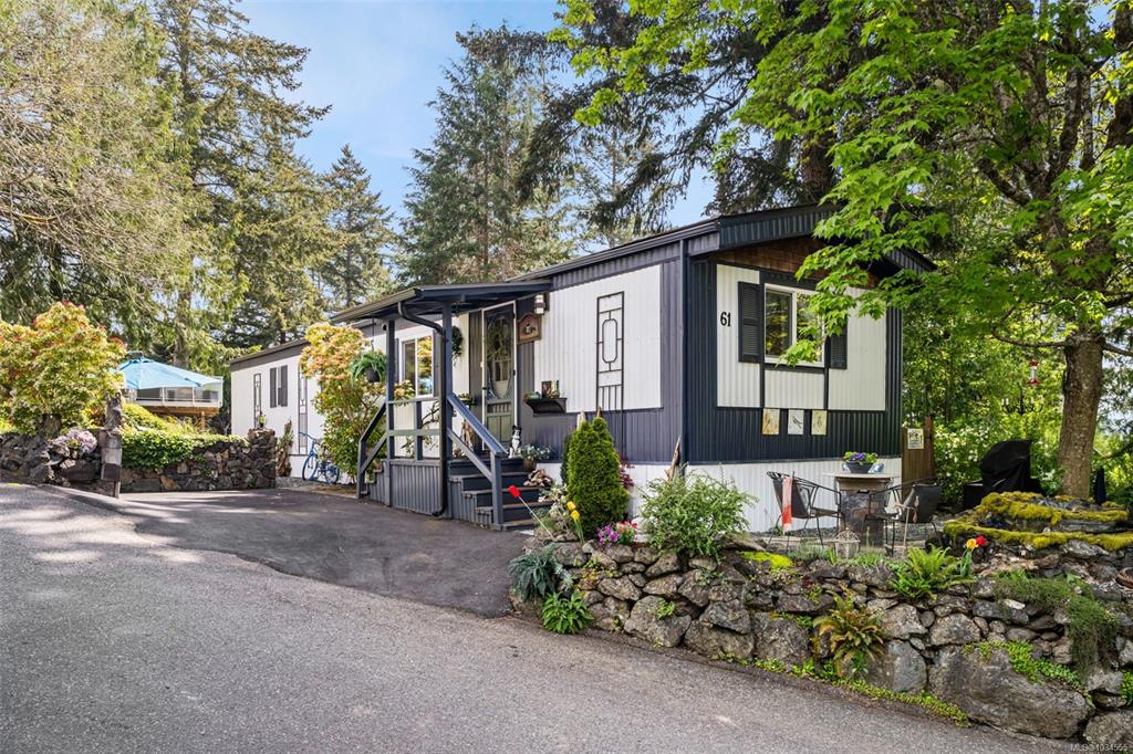 Second View of 5838 Blythwood Rd, Sooke, BC, V9Z 0G2
