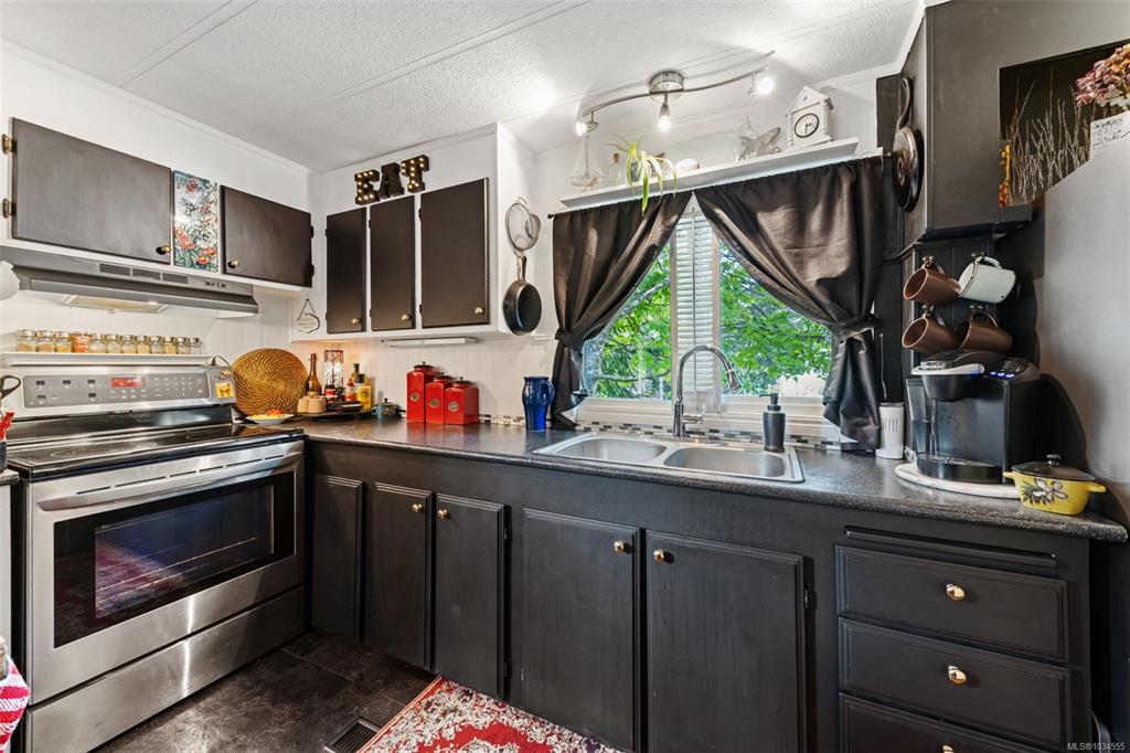 Fourth View of 5838 Blythwood Rd, Sooke, BC, V9Z 0G2