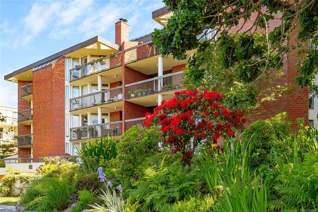 Fourth View of 2119 Oak Bay Ave, Huntsman, Oak Bay, BC, V8R 1E8