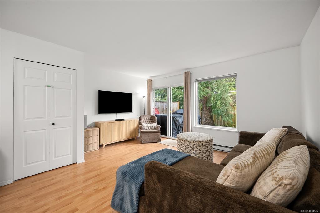 Fourth View of 2625 Muir Rd, Alderwood Manor, Courtenay, BC, V9N 8Z4