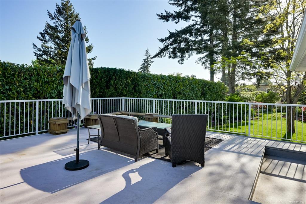Fifth View of 6635 Buena Vista Rd, Central Saanich, BC, V8Z 5W8