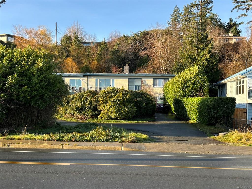 Fifth View of 1266 Island Hwy S, Campbell River, BC, V9W 1B5