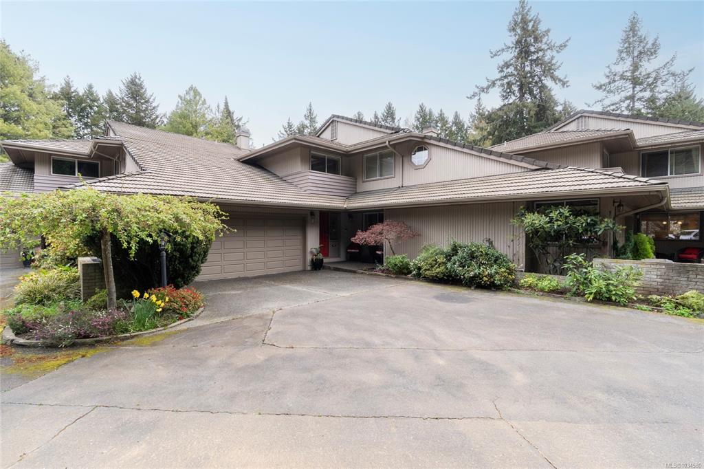 1040 Pondwood Lane, 1034580, BC,
