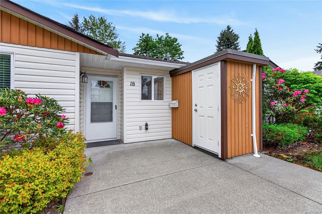 Third View of 2197 Murrelet Dr, Murrelet Gardens, Comox, BC, V9M 3Y1