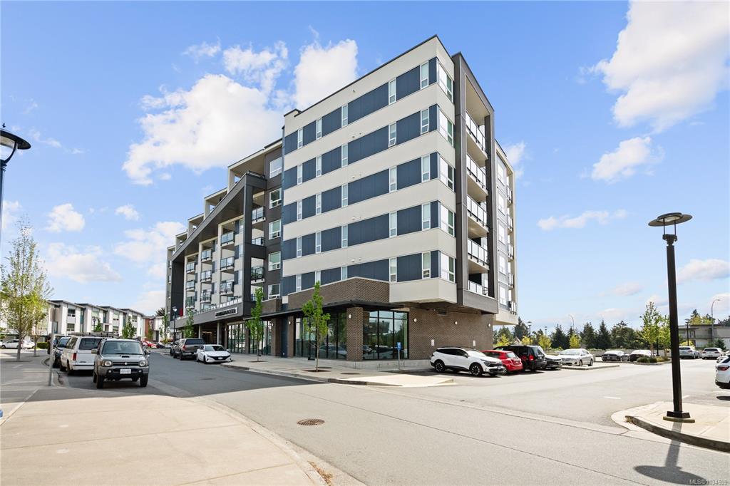 947 Whirlaway Cres, 1034609, BC,