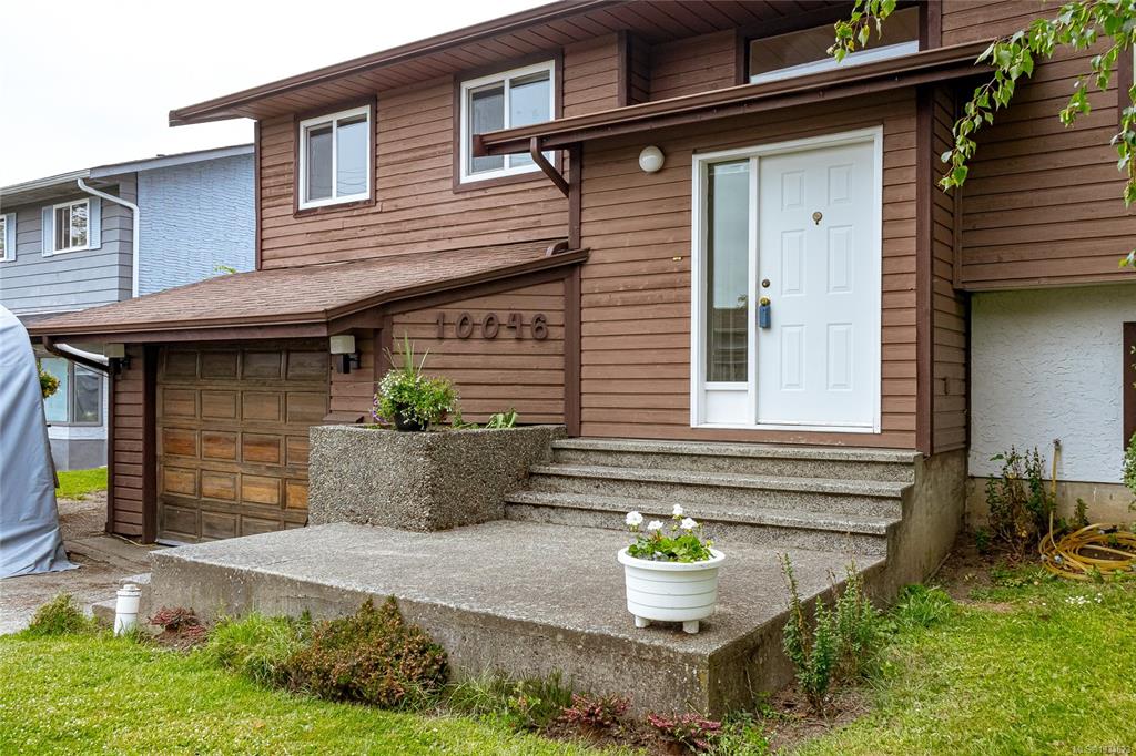 Third View of 10046 Judson Pl, Sidney, BC, V8L 3M3