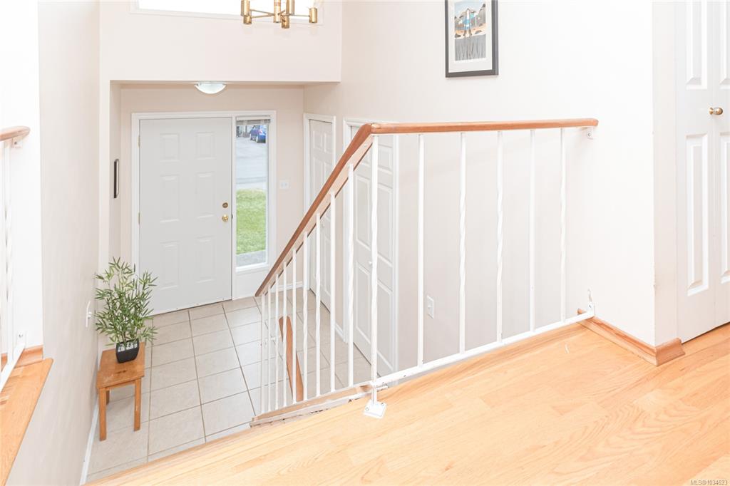 Fifth View of 10046 Judson Pl, Sidney, BC, V8L 3M3
