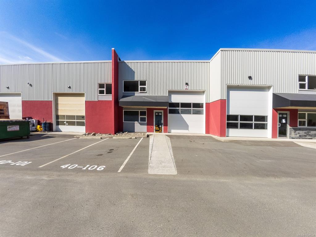 MLS® listing #31210337 for sale located at 700 Shawnigan Lake Rd