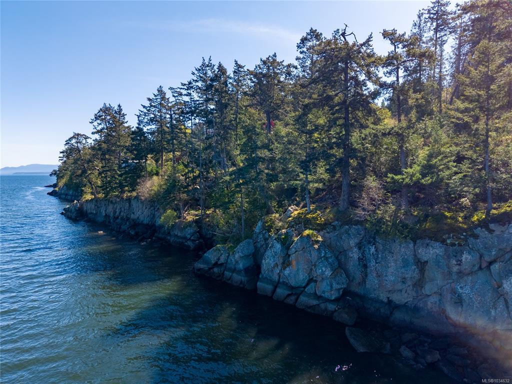 Fifth View of 9919 Conery Cres, Pender Island, BC, V0N 2M3
