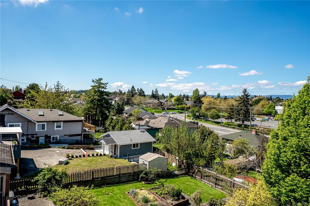 Fifth View of 3133 Tillicum Rd, Montague House, Saanich, BC, V9A 2B4