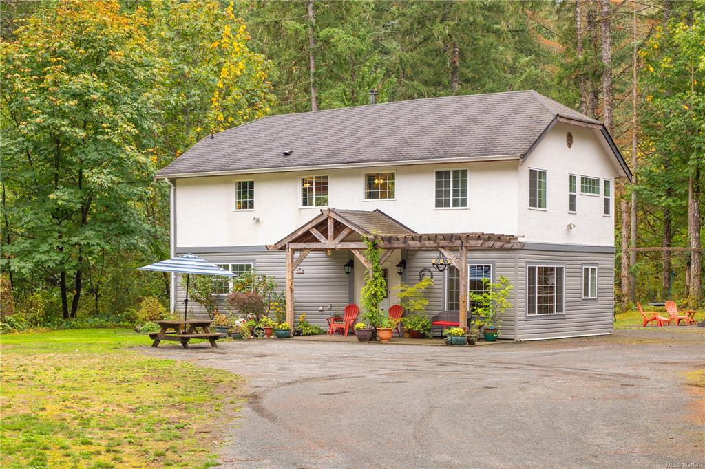 5708 River Valley Rd, 1034646, BC,