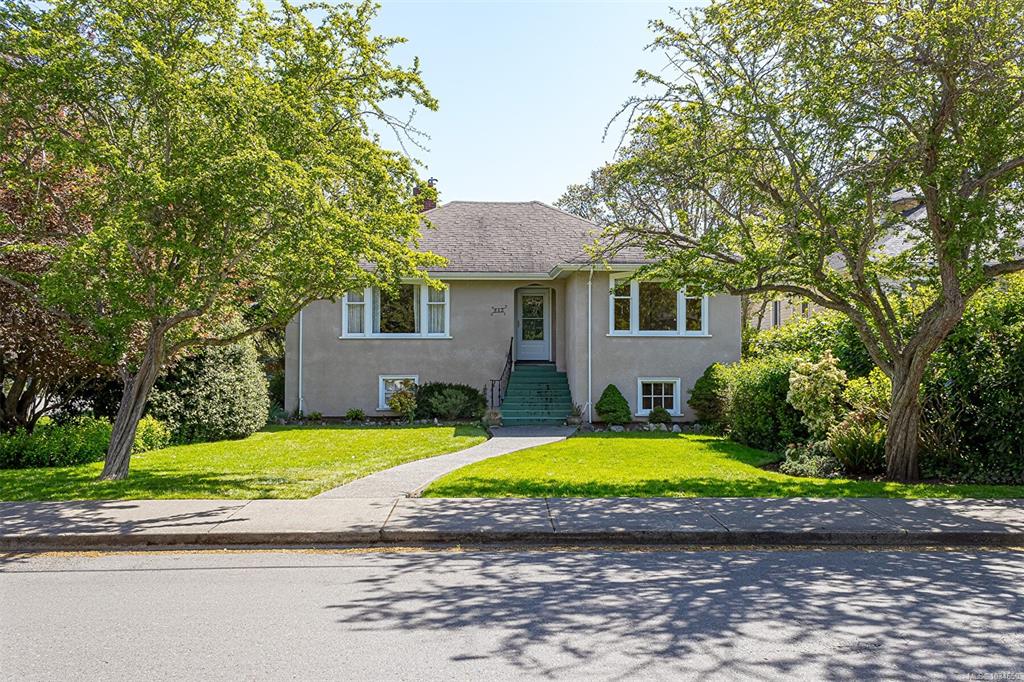 865 St Patrick St, 1034650, BC,