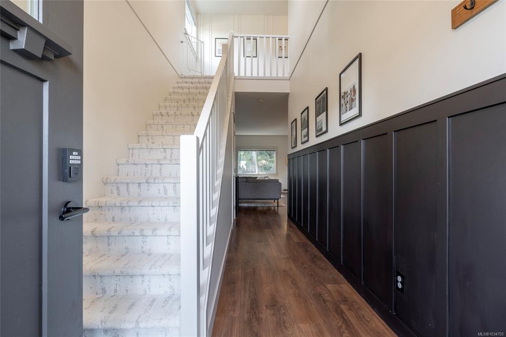 Third View of 2398 Lund Rd, View Royal, BC, V9B 6V5