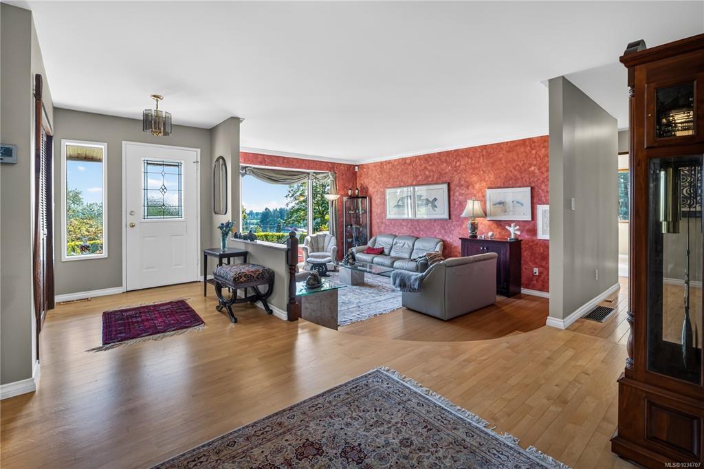 Fifth View of 6454 Oldfield Rd, Central Saanich, BC, V8M 1X8