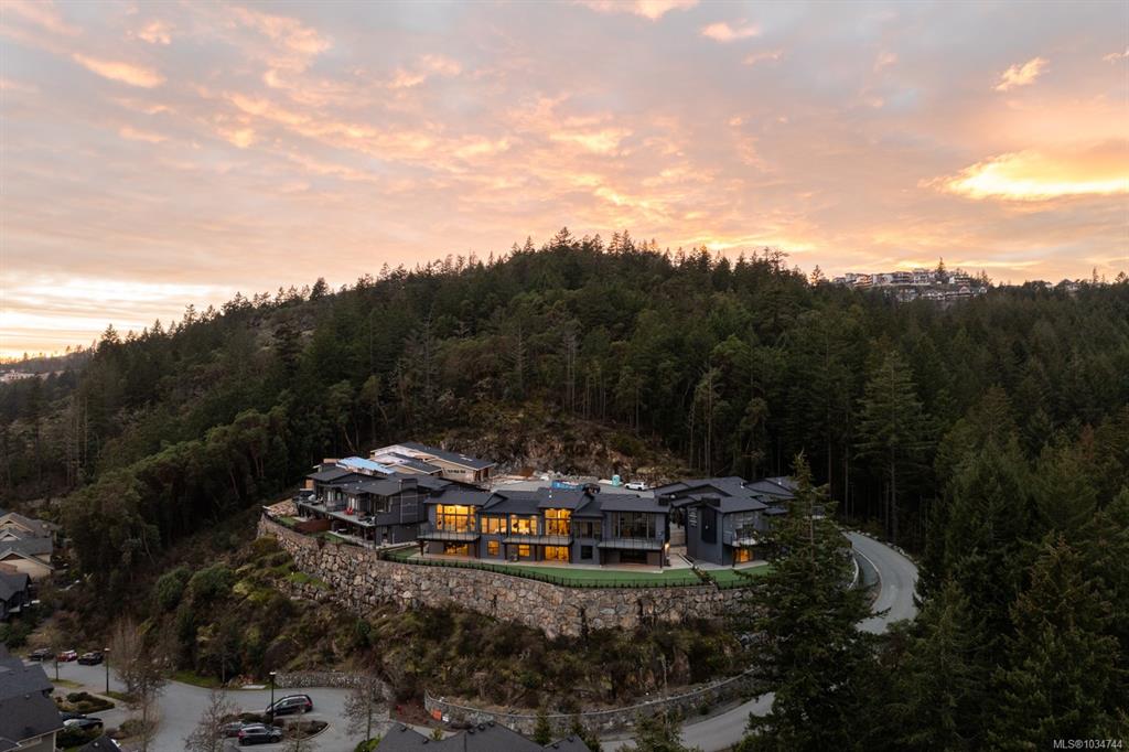 2332 Copper Rock Crt, 1034744, BC,