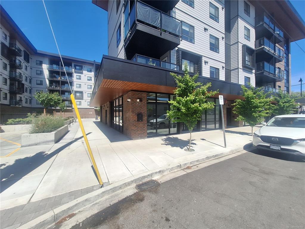 Third View of 107 Evans St, Duncan, BC, V9L 1P5