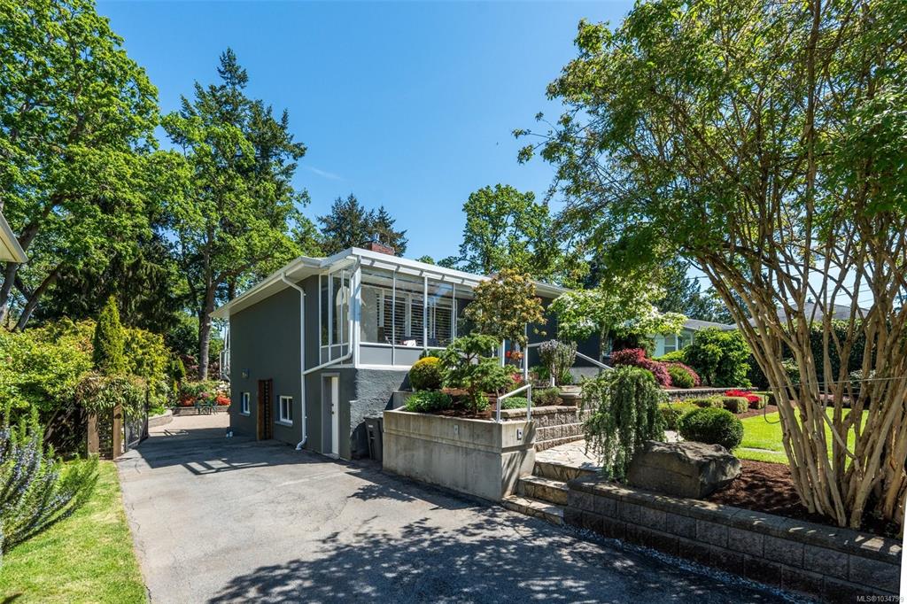 Fourth View of 3913 Ascot Dr, Saanich, BC, V8P 3S2