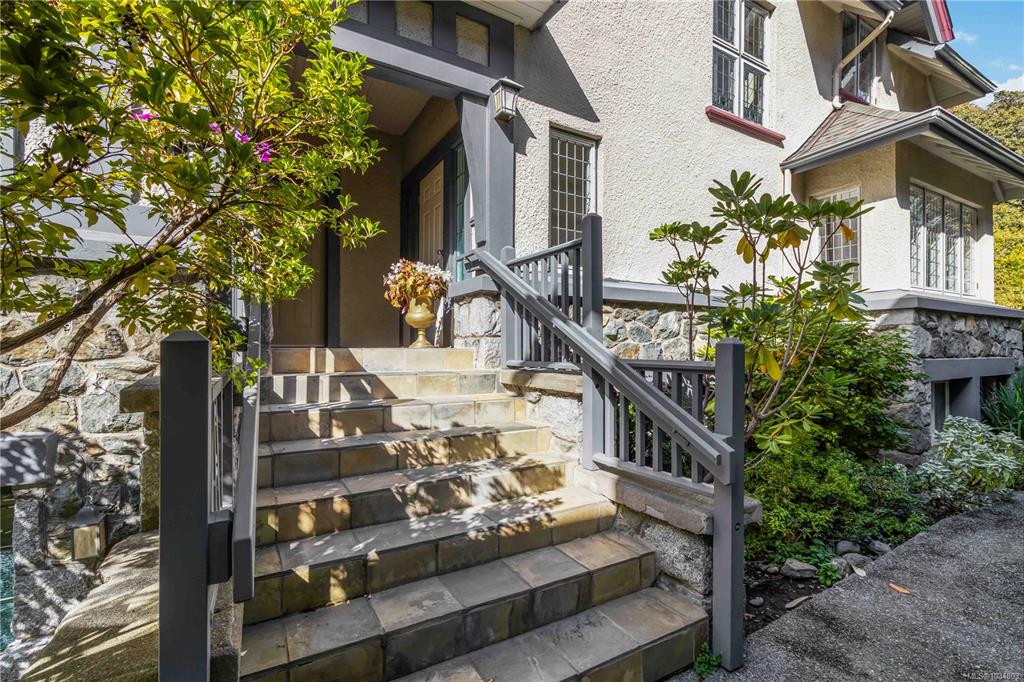Fourth View of 349 Foul Bay Rd, The Aisling, Victoria, BC, V8S 4G6
