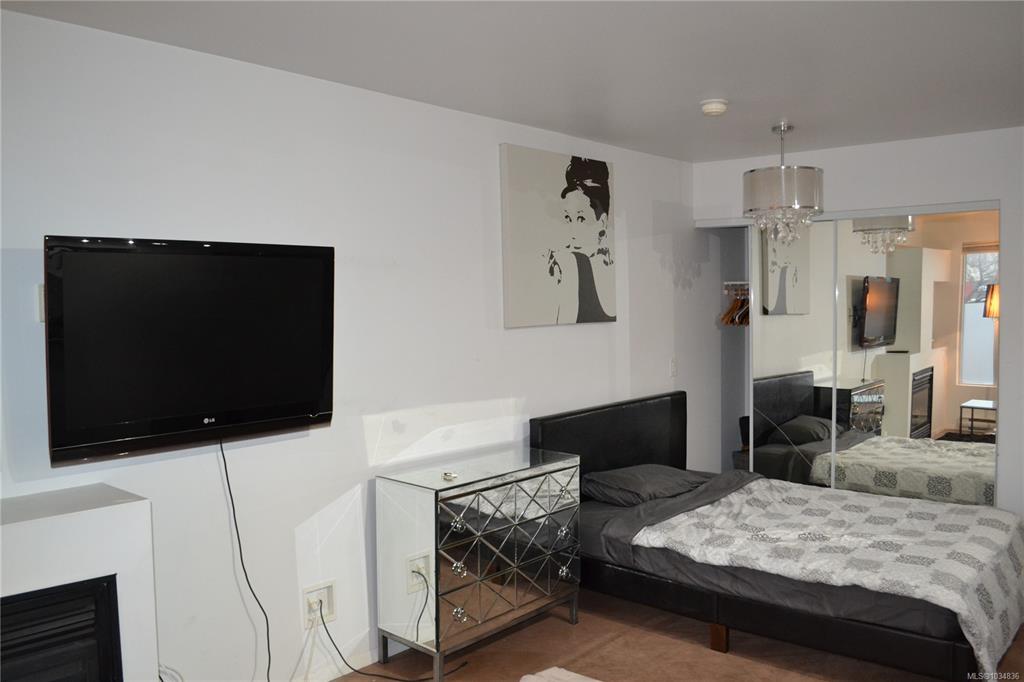 Fifth View of 932 Johnson St, Victoria, BC, V8V 3N4