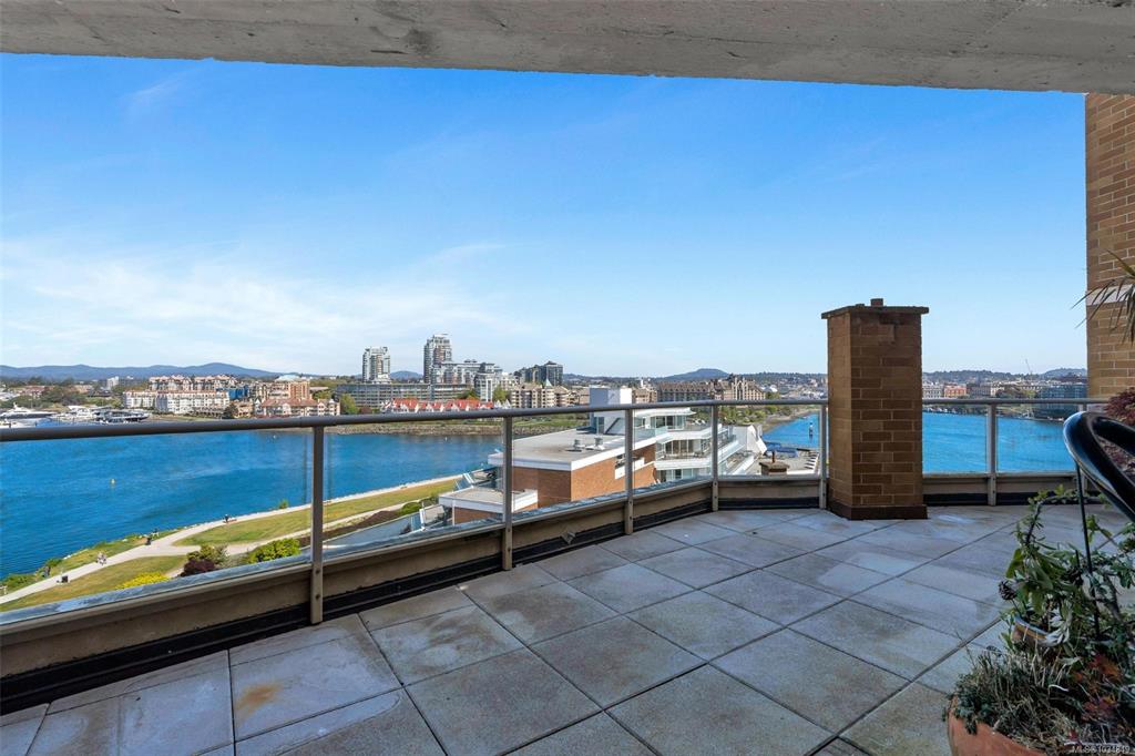 Fifth View of 225 Belleville St, Victoria, BC, V8V 4T9