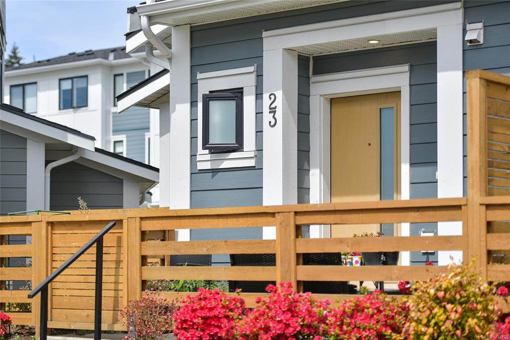 255 Caspian Dr, 1034930, BC,