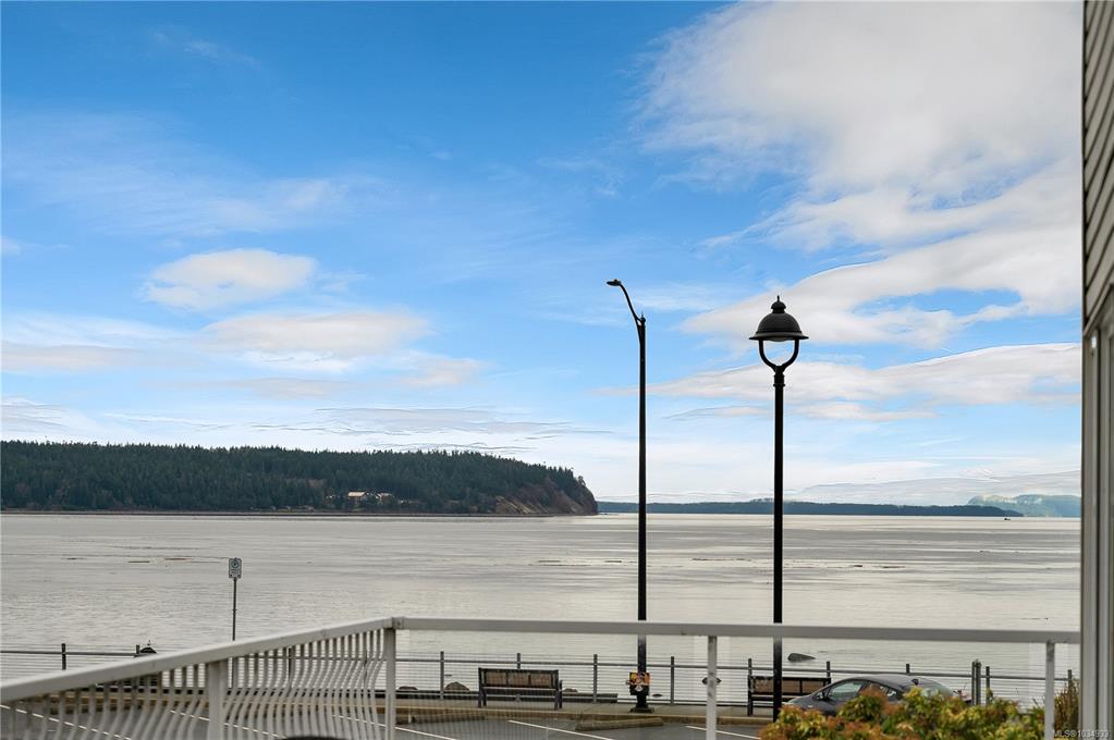 1350 Island Hwy S, 1034933, BC,