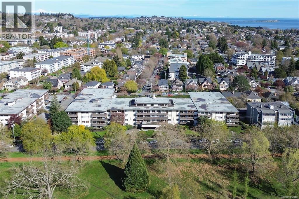 964 Heywood Ave, 1034943, BC,