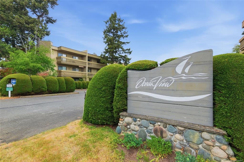 Third View of 363 Morison Ave, Parksville, BC, V9P 1P4