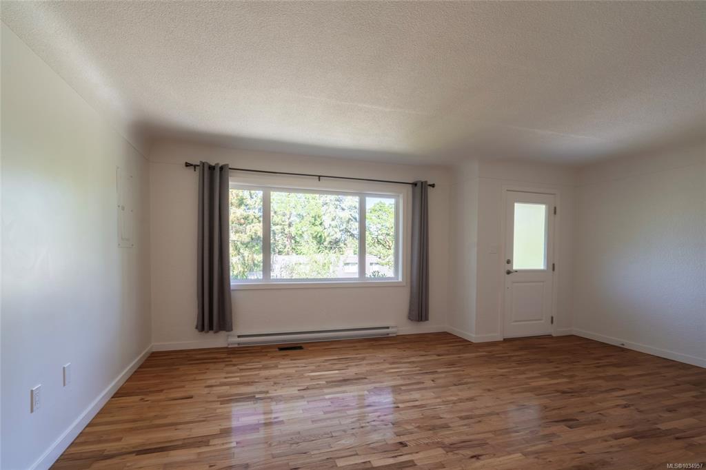 Fourth View of 875 Gladiola Ave, Saanich, BC, V8Z 2T5