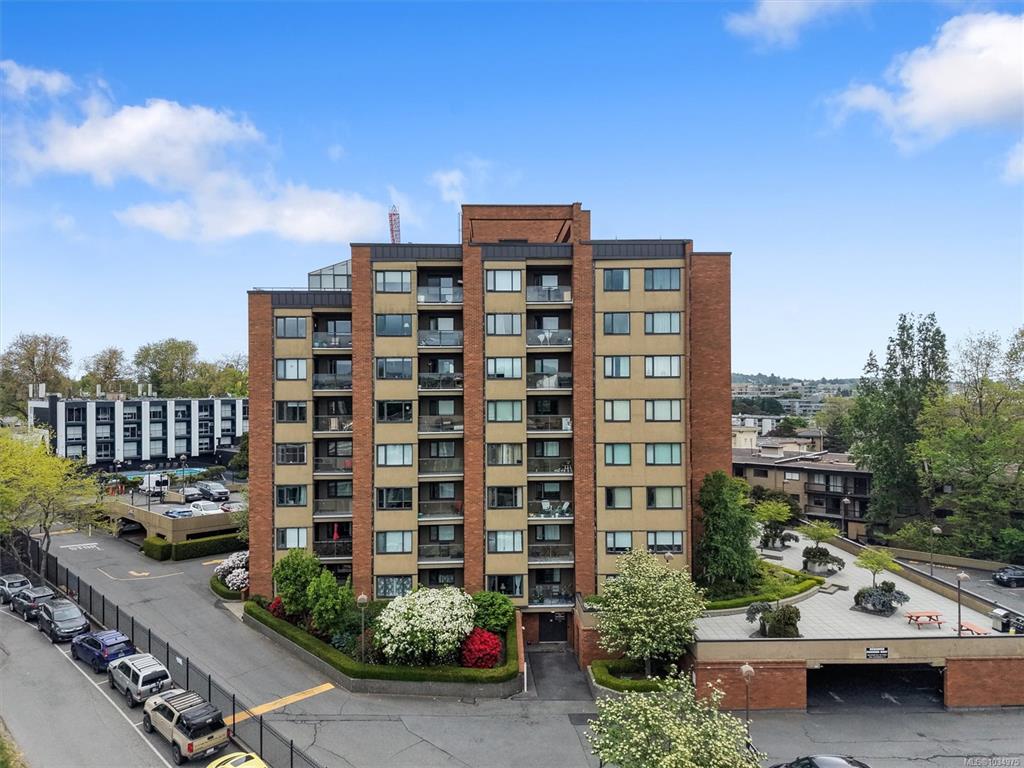 103 Gorge Rd E, 1034975, BC,