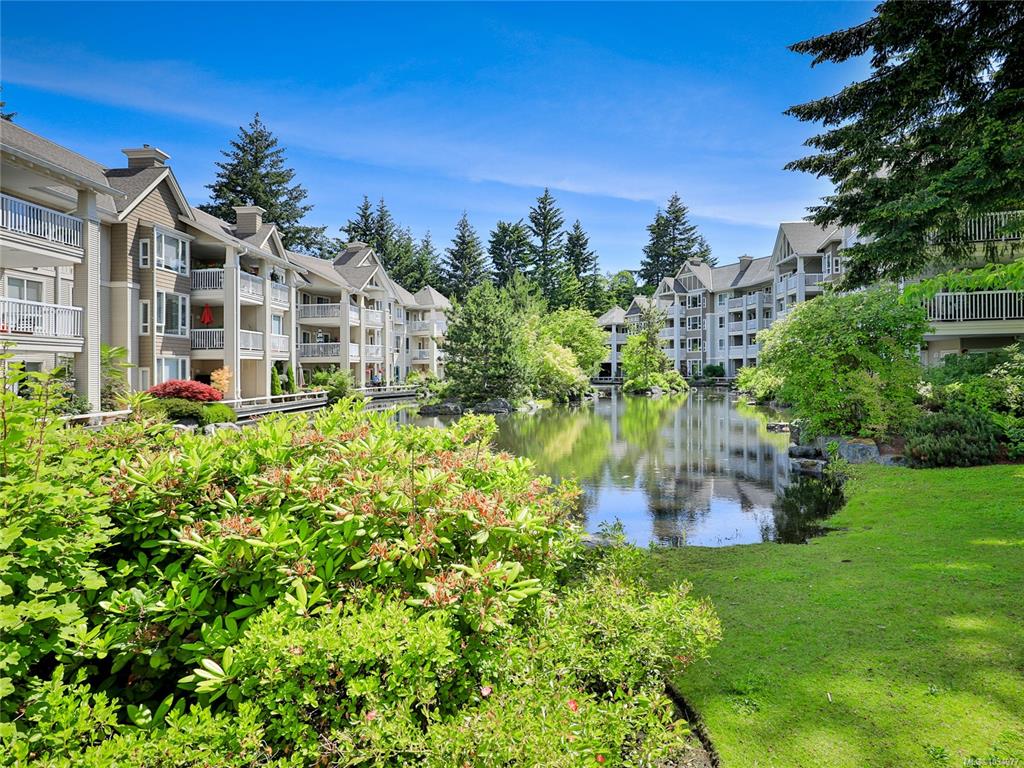 5625 Edgewater Lane, 1034977, BC,