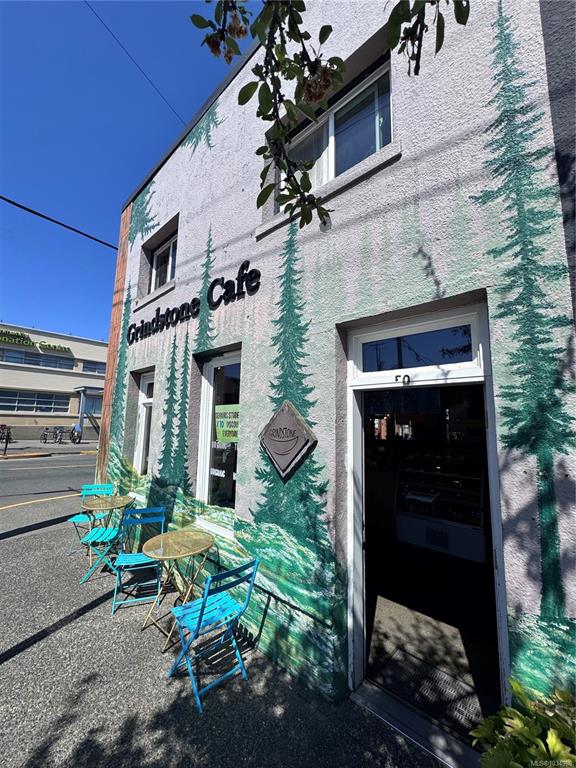 Third View of 504 Herald St, Victoria, BC, V8W 1S6