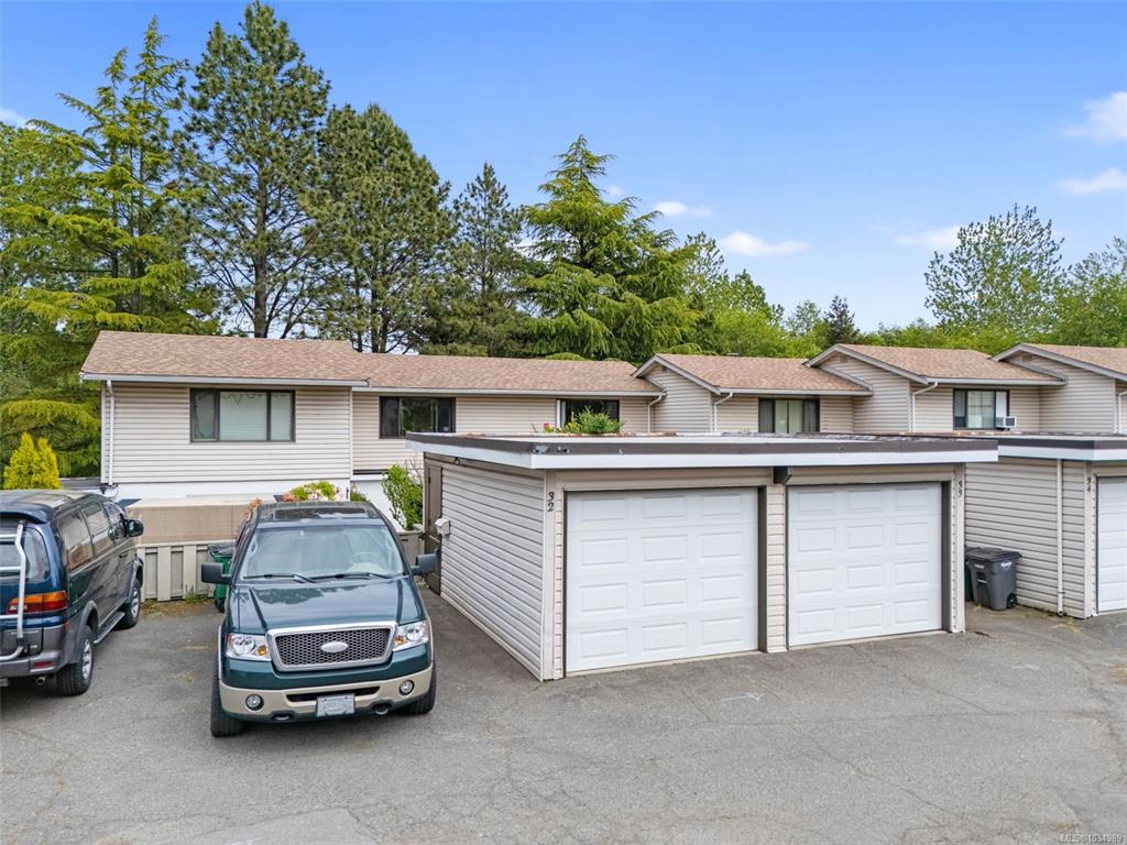 610 Mckenzie Ave, 1034989, BC,