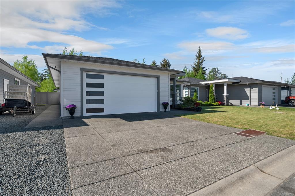 Third View of 2161 Evergreen Rd, The Grove, Campbell River, BC, V9W 0C8