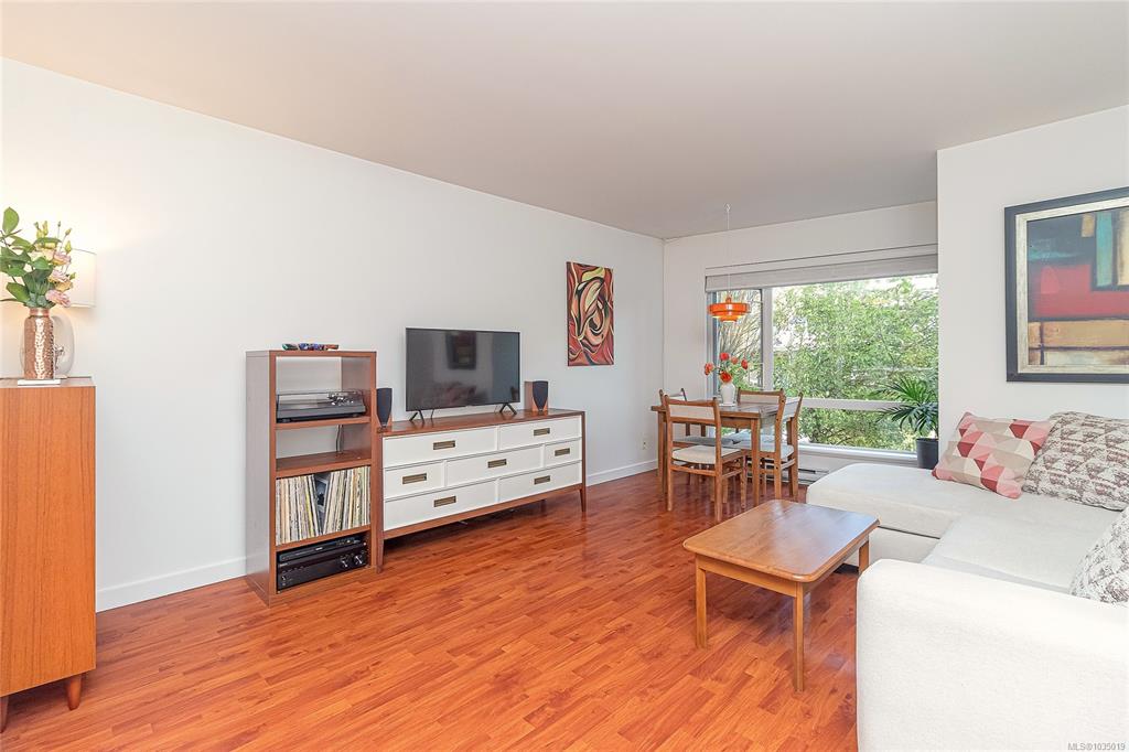 Fifth View of 116 Queens Rd, Duncan, BC, V9L 2W6