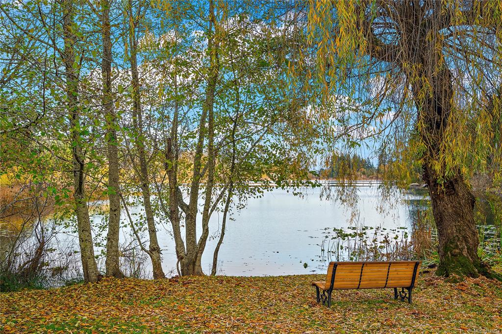 Fifth View of 2500 Florence Lake Rd, Langford, BC, V9B 4H2