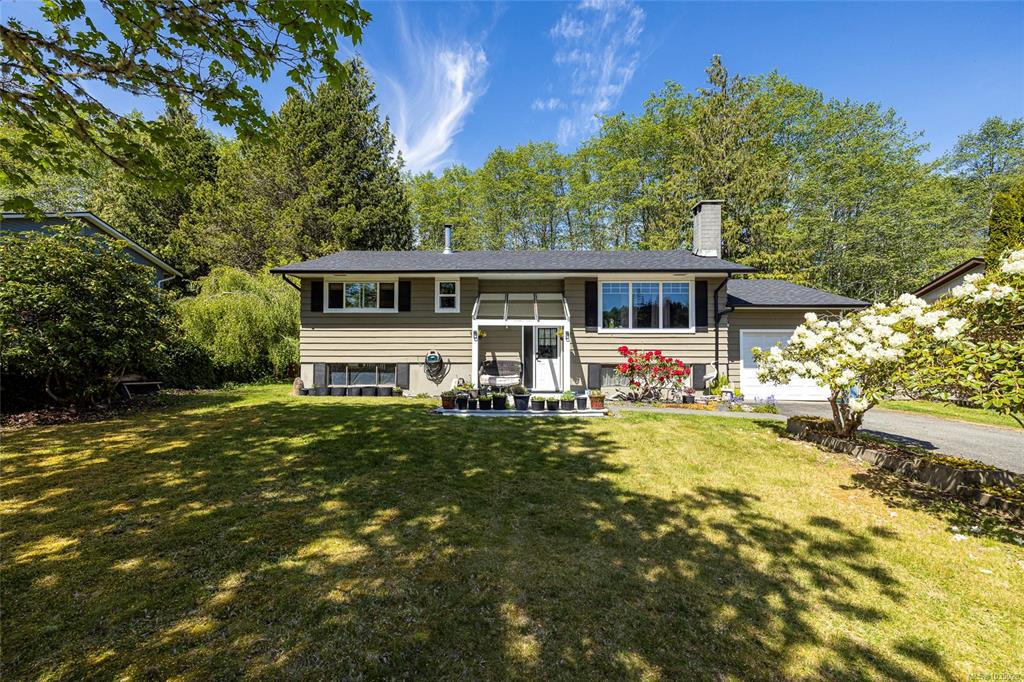 Third View of 7435 Thunderbird Way, Port Hardy, BC, V0N 2P0