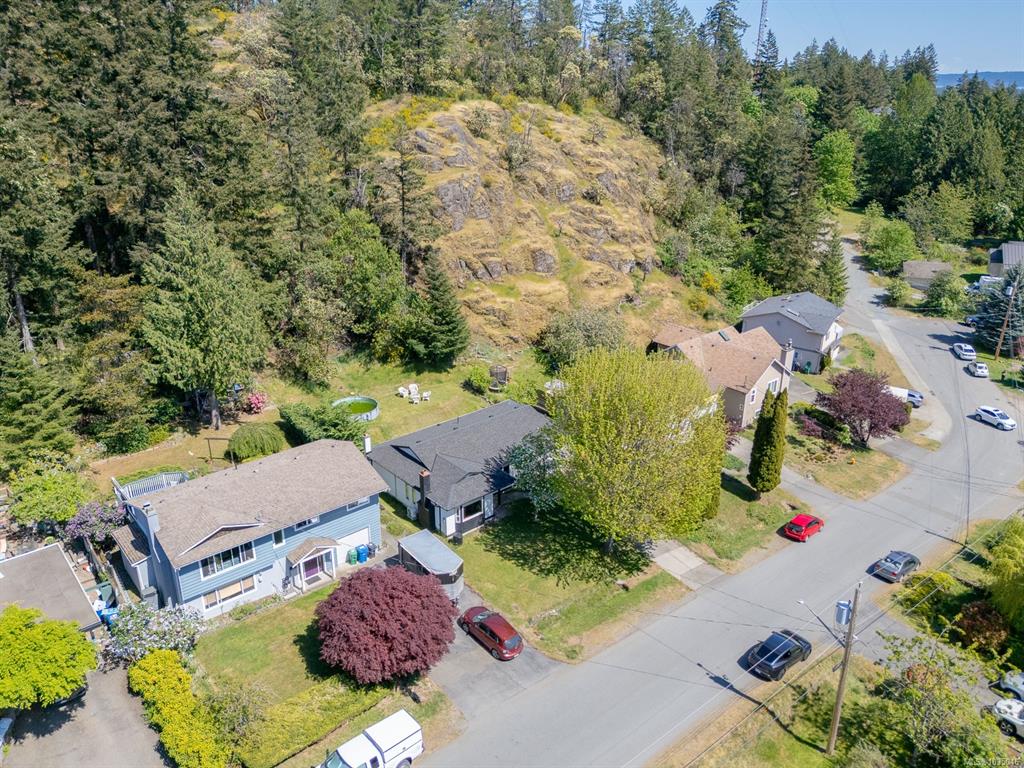 Fourth View of 3716 Howden Dr, Nanaimo, BC, V9T 3V9