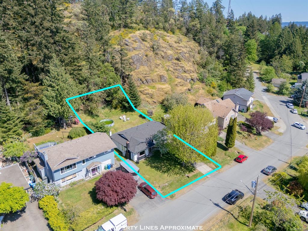 Fifth View of 3716 Howden Dr, Nanaimo, BC, V9T 3V9