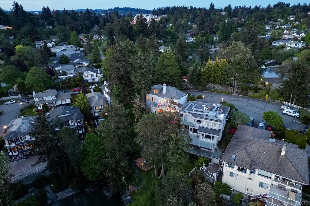 Fourth View of 317 Bessborough Close, View Royal, BC, V9B 3M3