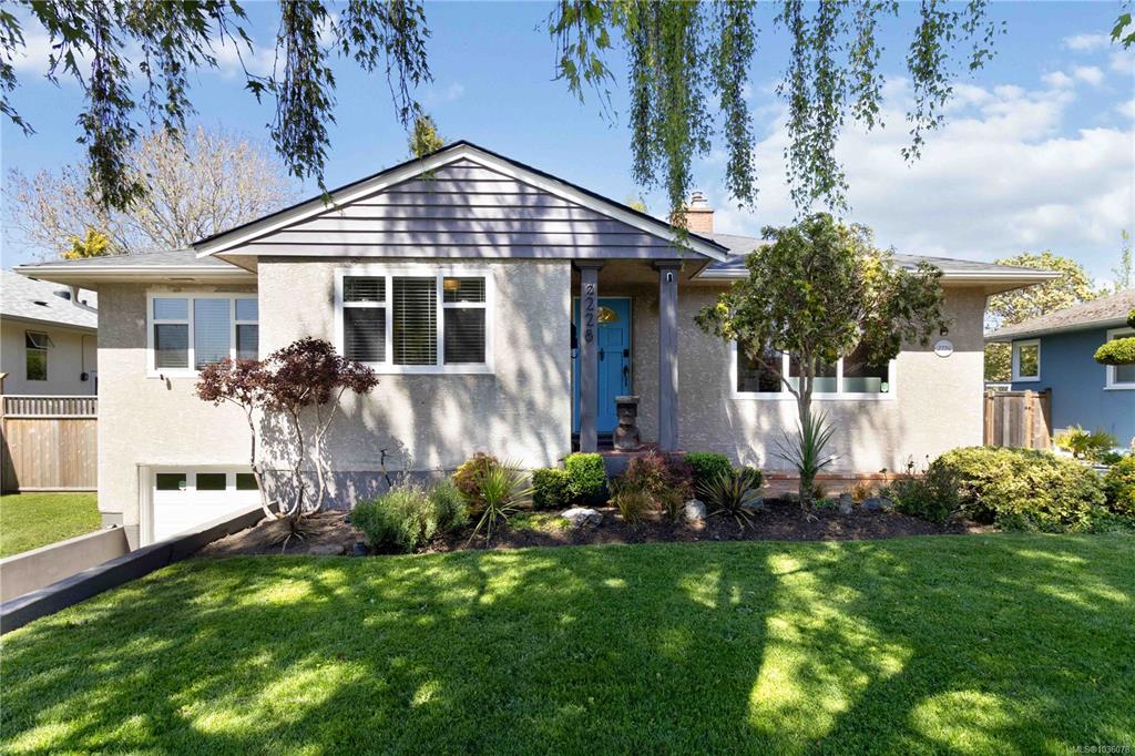 Second View of 2228 Pacific Ave, Oak Bay, BC, V8R 2V5