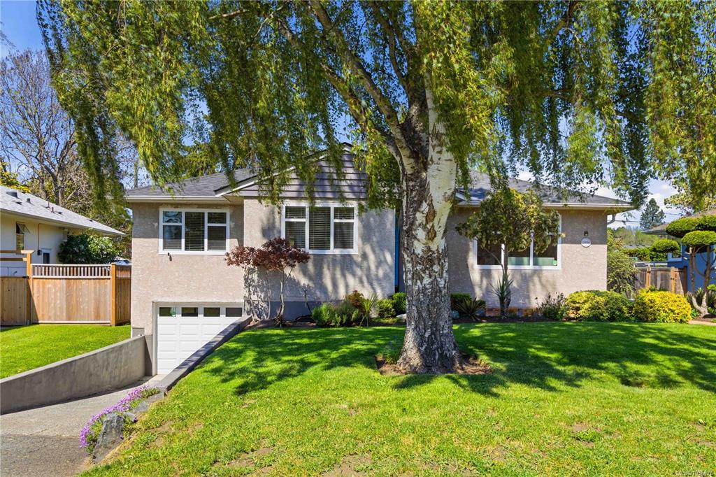 Third View of 2228 Pacific Ave, Oak Bay, BC, V8R 2V5