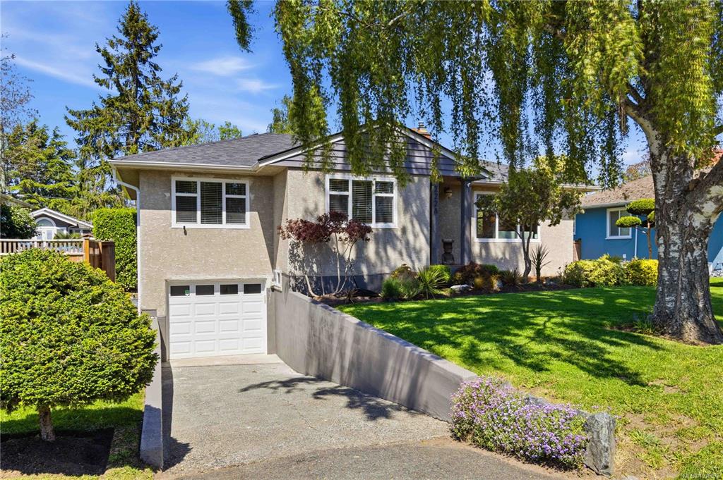 Fifth View of 2228 Pacific Ave, Oak Bay, BC, V8R 2V5