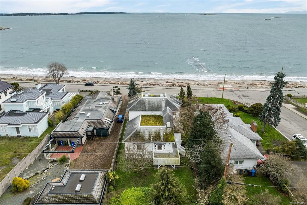 Second View of 2524 Esplanade, Oak Bay, BC, V8R 2W3