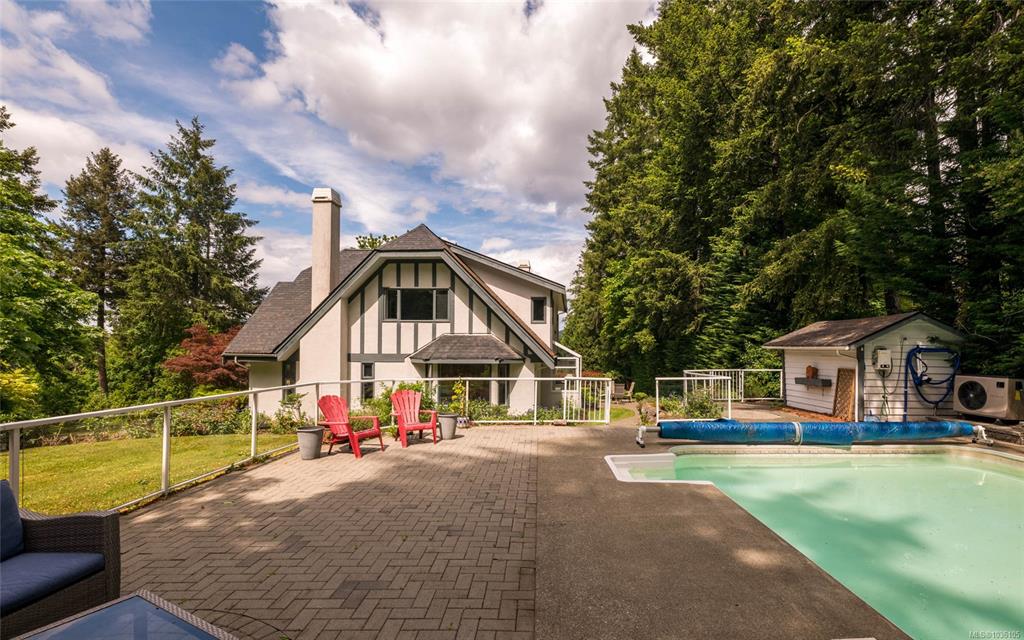 6353 Highwood Dr, 1036105, BC,