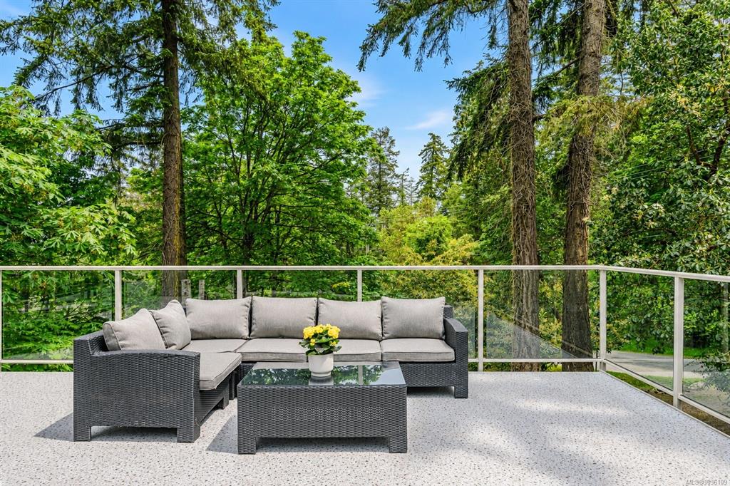 Fifth View of 7136 Willis Point Rd, Central Saanich, BC, V9E 2A1