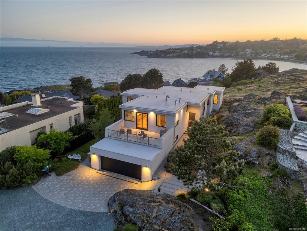 Second View of 408 Newport Ave, Oak Bay, BC, V8S 5C5