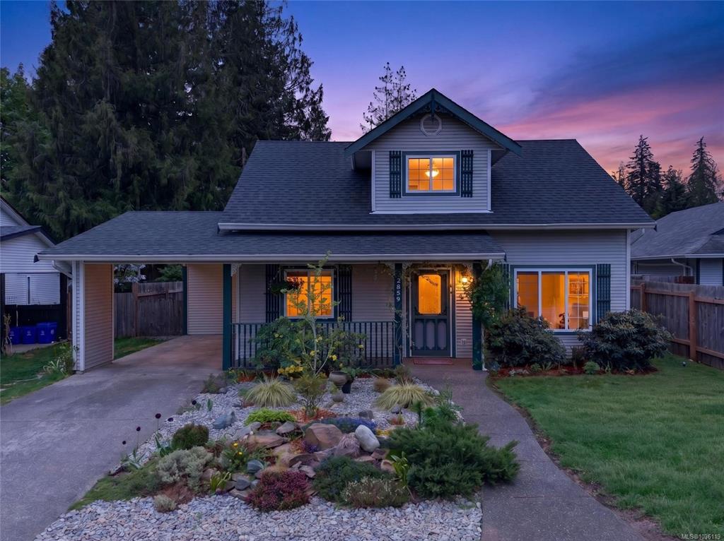 Second View of 2859 Penrith Ave, Cumberland, BC, V0R 1S0